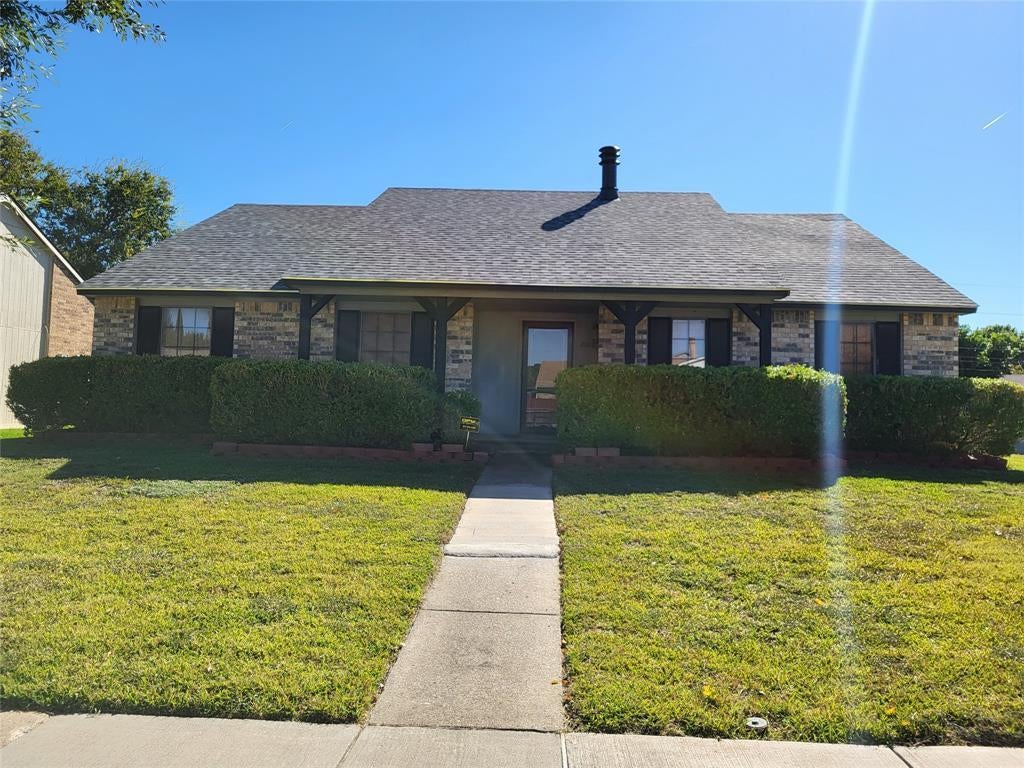 2922 Centennial Drive, Garland