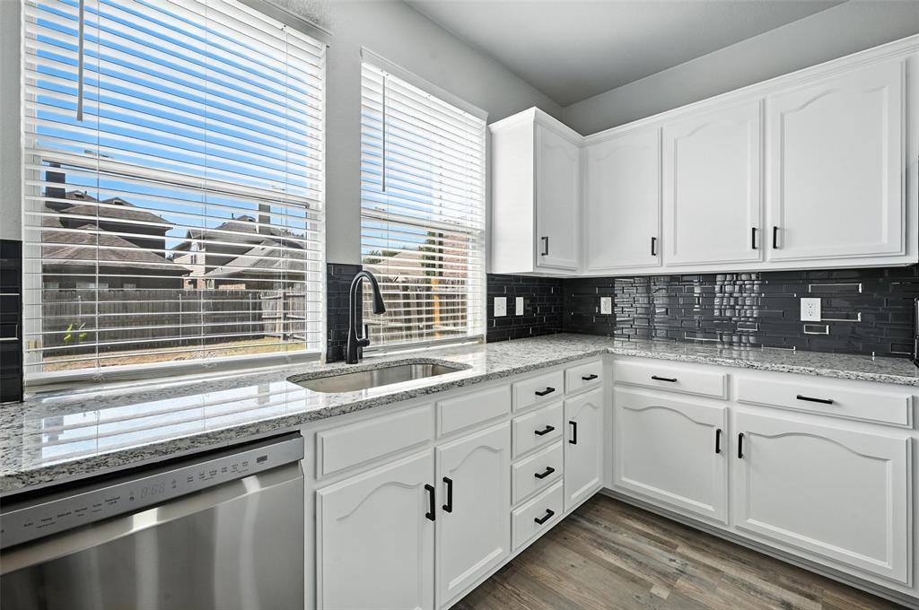 6337 Mystic Falls Drive, Fort Worth