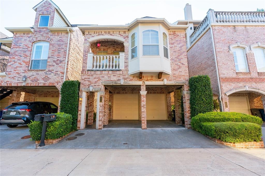 18119 Frankford Lakes Circle, Dallas