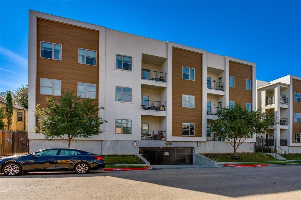 5718 Mccommas Boulevard 104, Dallas