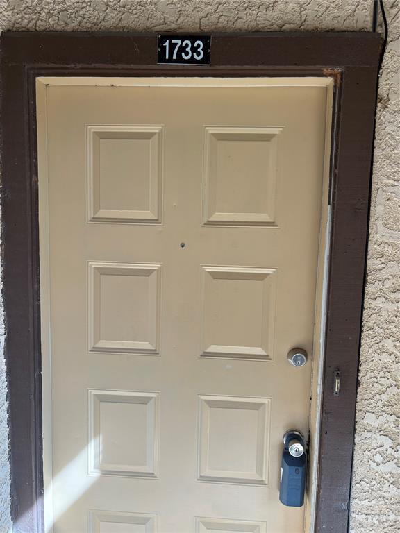 1733 Crest Grove Drive, Arlington