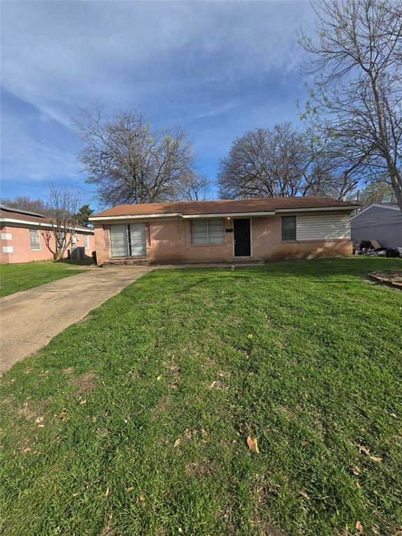 3827 Black Oak Drive, Dallas