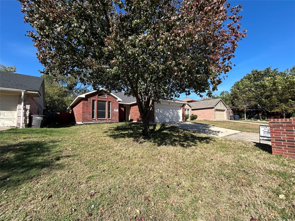 2816 Beaty Court, Fort Worth