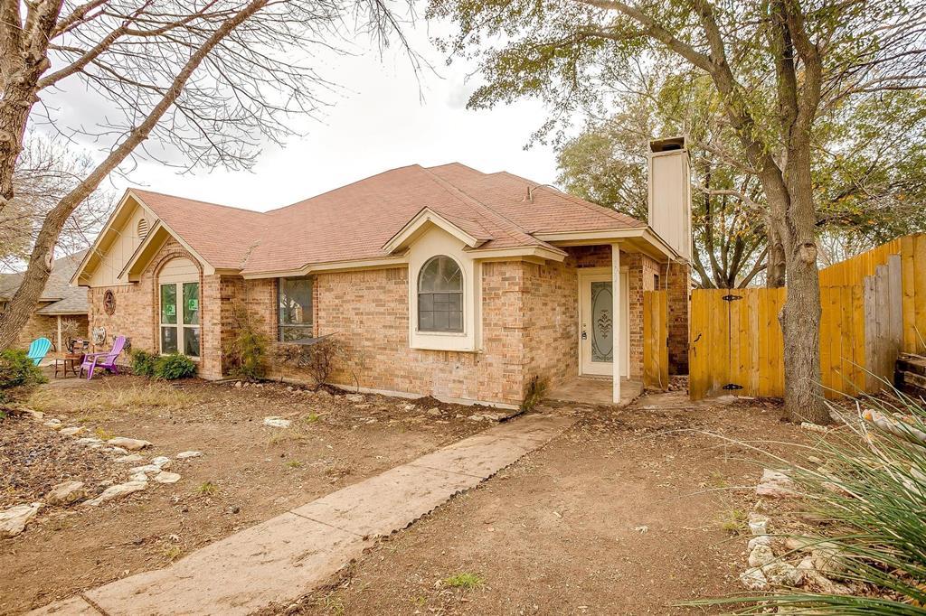 10311 Lone Pine Lane, Fort Worth