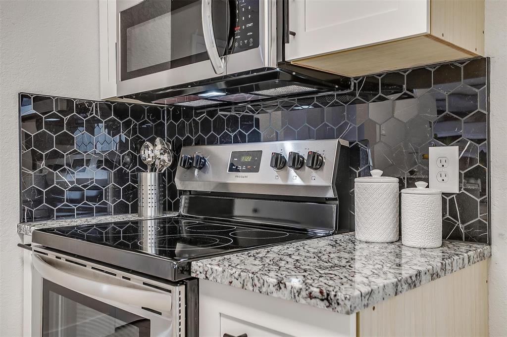 3712 Flintwood Trail, Fort Worth