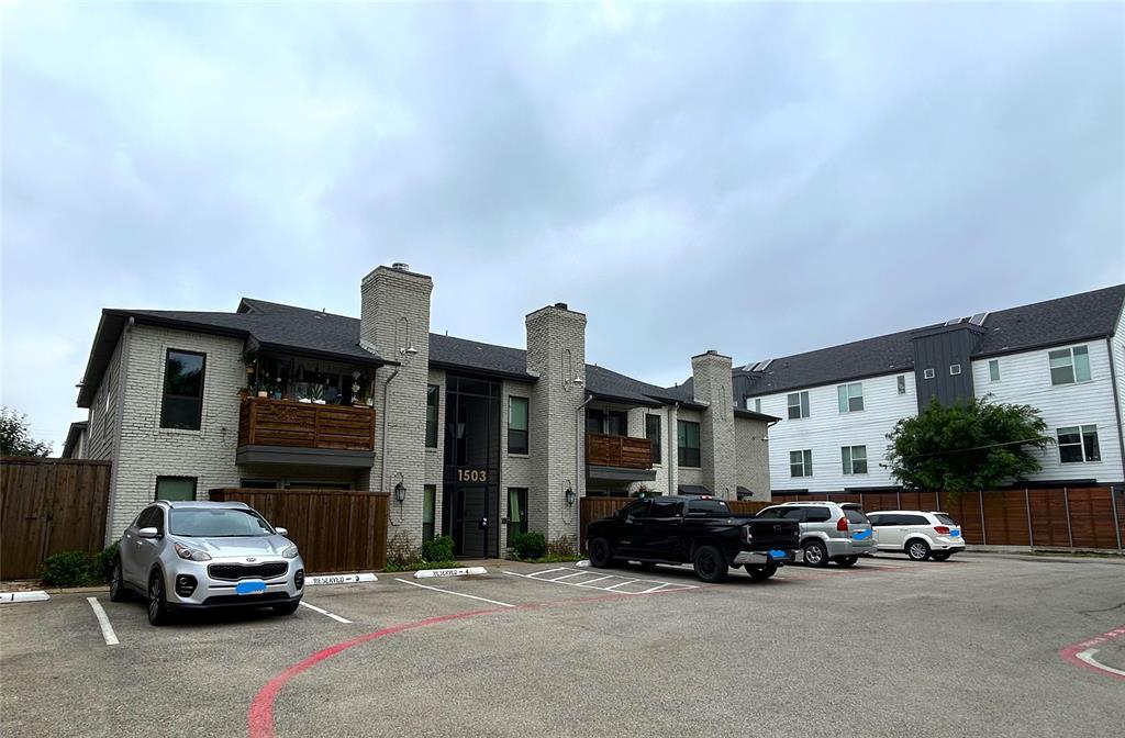 1503 N Garrett Avenue 109, Dallas