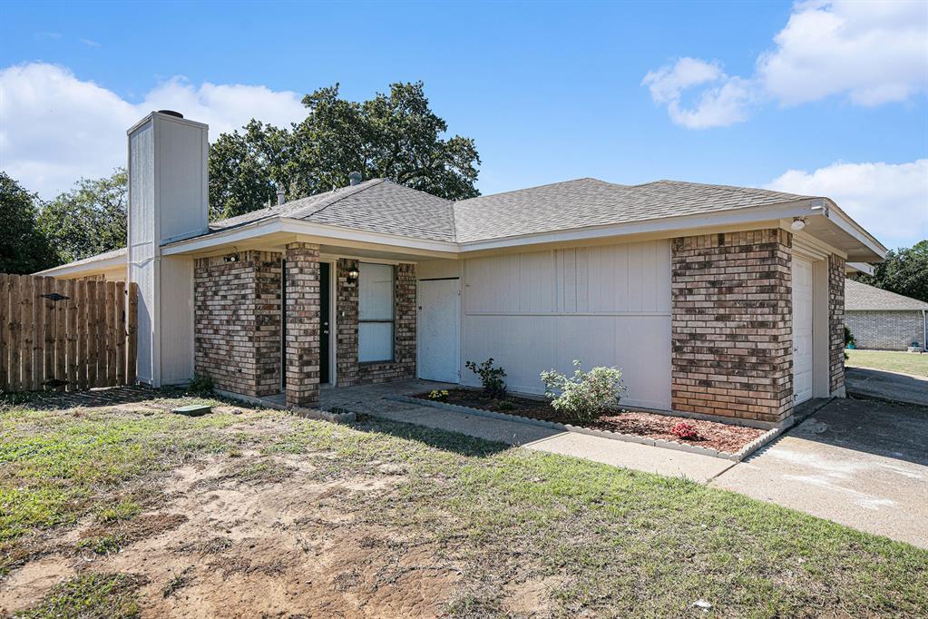 2112 Windhurst Drive, Arlington