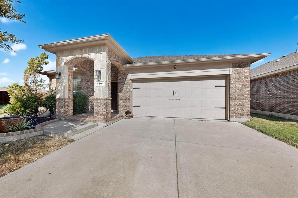 1801 Velarde Road, Fort Worth