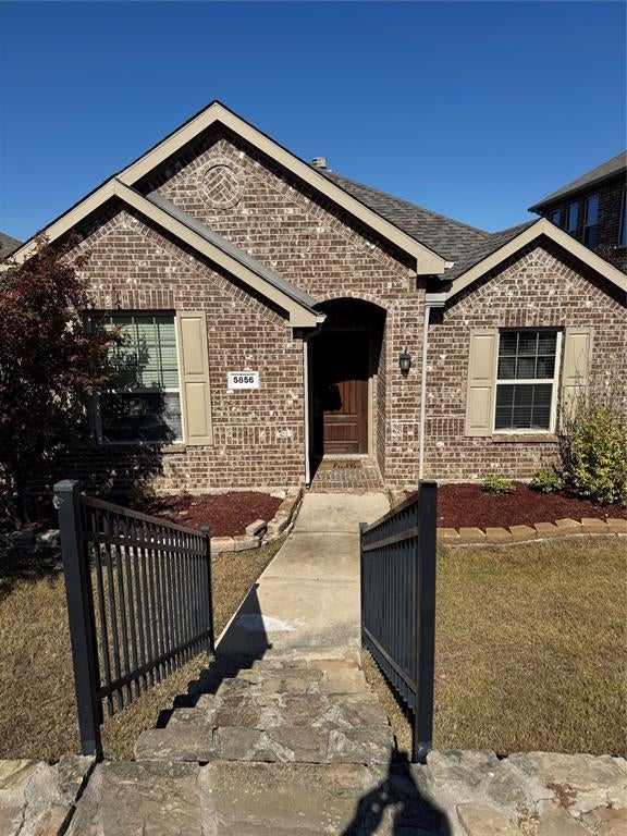 5856 Bindweed Street, Fort Worth