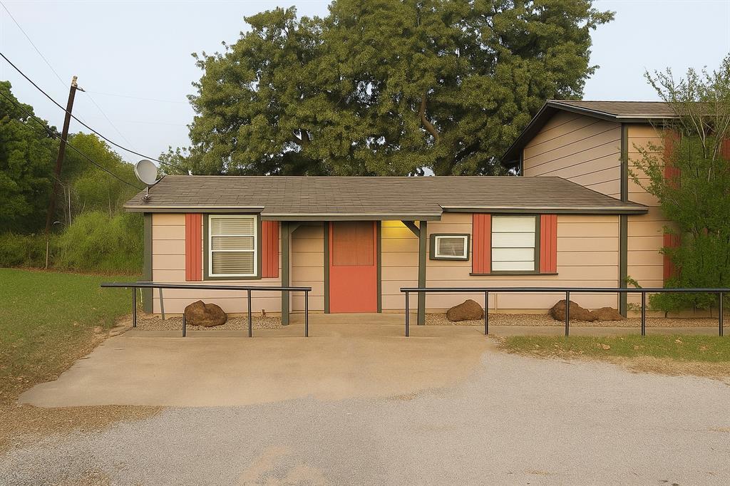 10612 County Road 1020 A1, Burleson