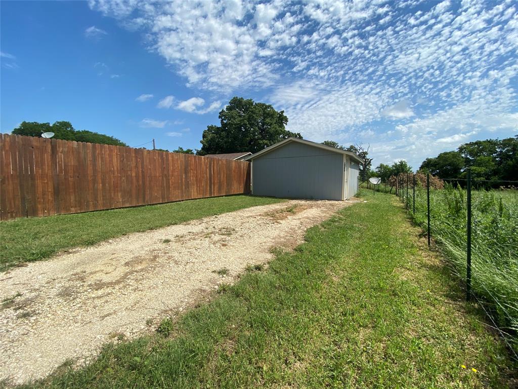 10606 County Road 1020, Burleson