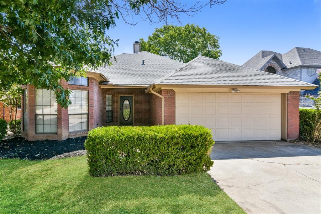 6412 Woodcreek Trail, Fort Worth