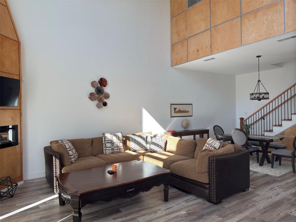 9497 Timberleaf Drive, Dallas