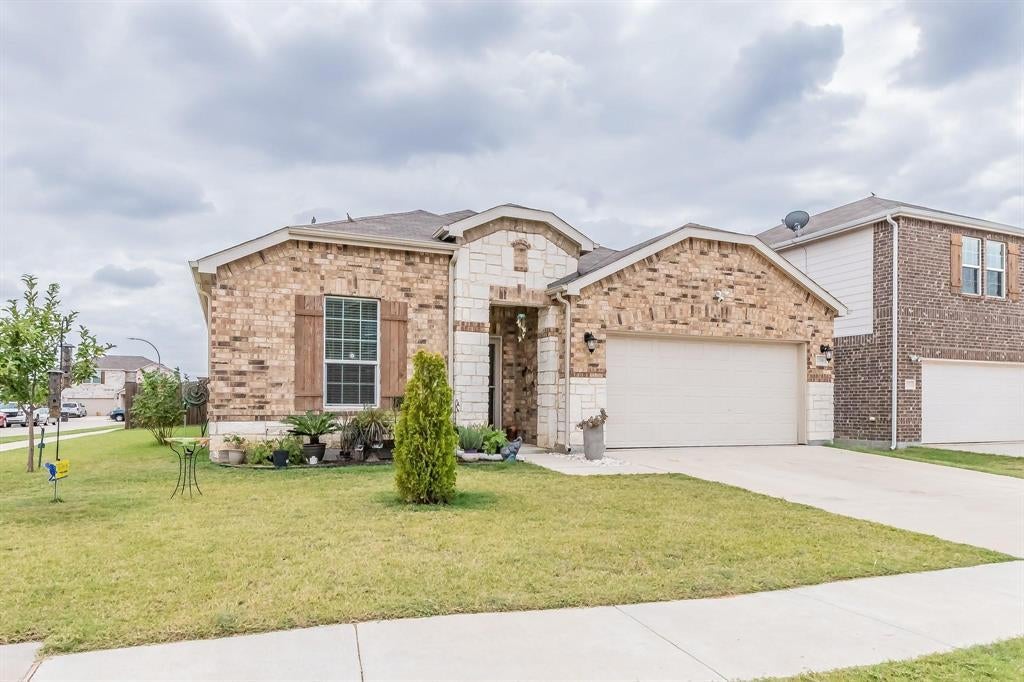 2336 Buelingo Lane, Fort Worth