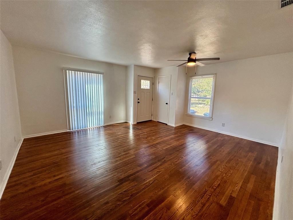 1303 Marydale Drive, Arlington