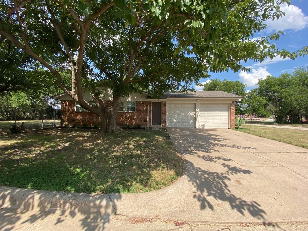 6166 Jennie Drive, Fort Worth