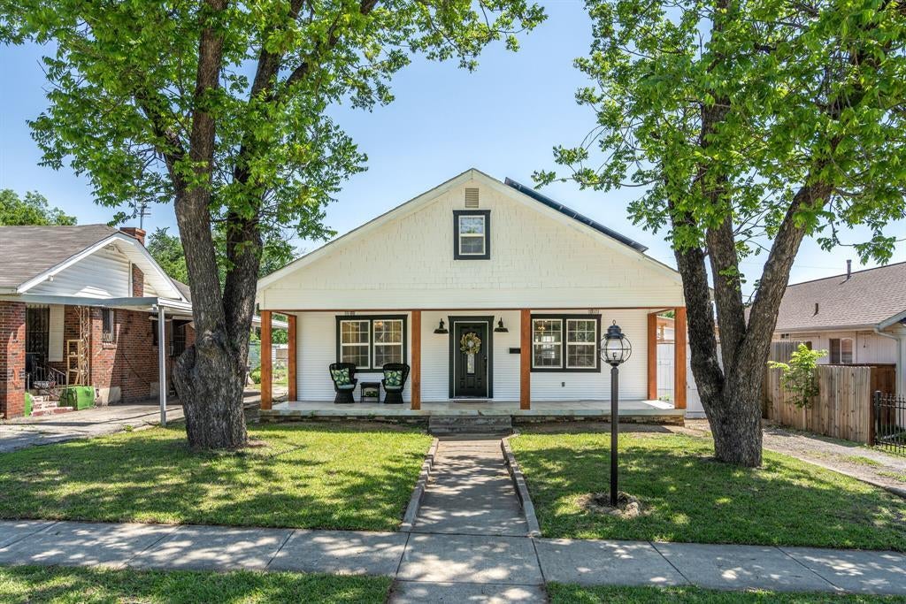 2706 Bomar Avenue, Fort Worth