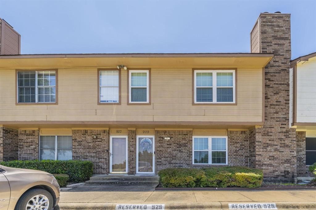 929 Vedral Place 929, Cedar Hill