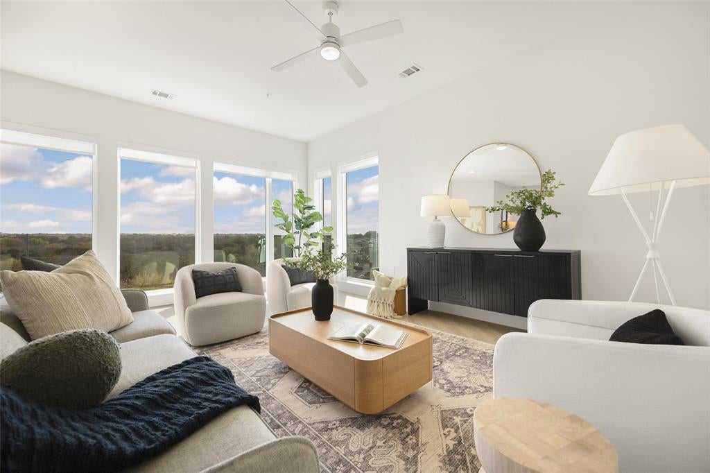 7532 East Grand Avenue 642, Dallas