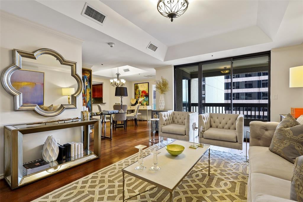 5909 Luther Lane 1102, Dallas