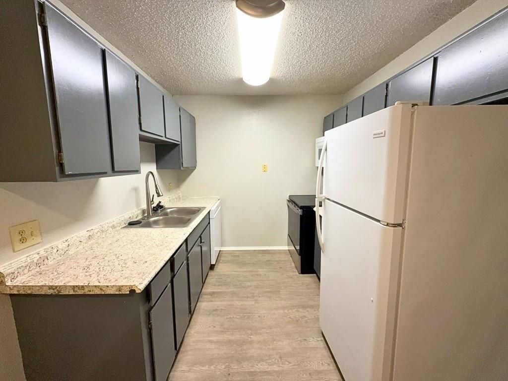 219 Fry Street 5, Denton