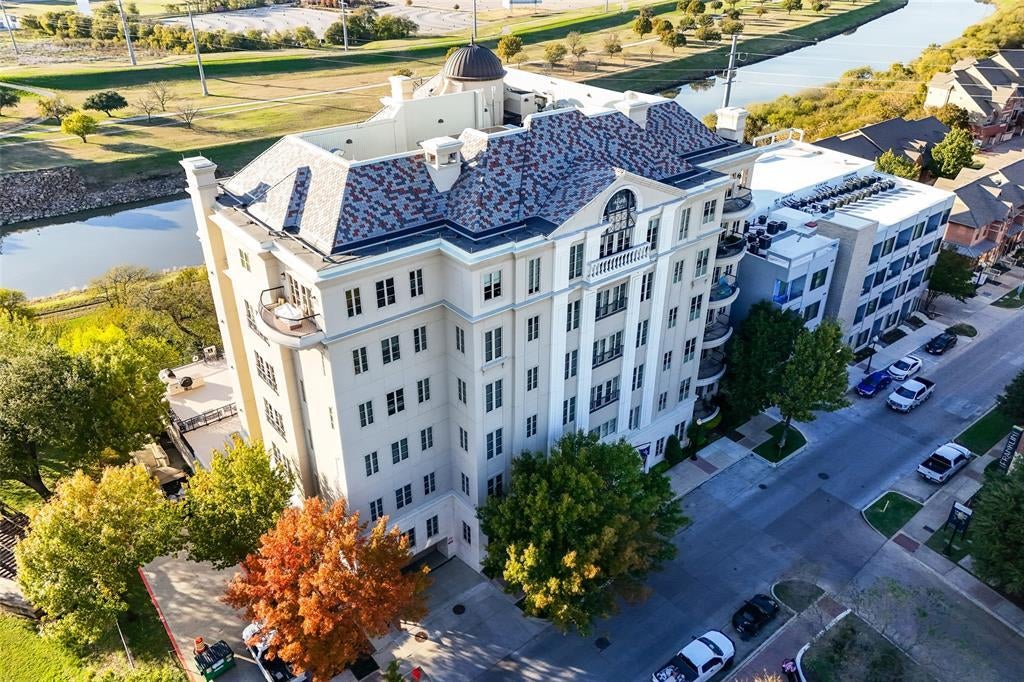 501 Samuels Avenue 320, Fort Worth