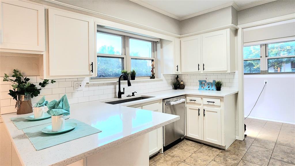 1911 Greenhaven Drive, Richardson