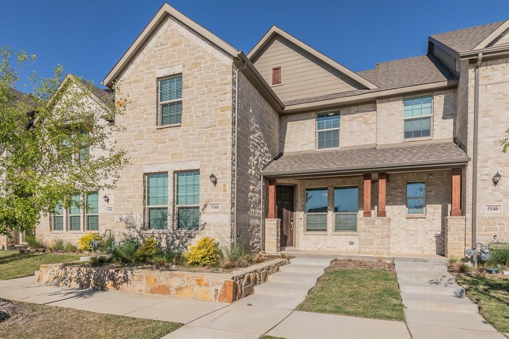 5544 Crawford Drive, North Richland Hills