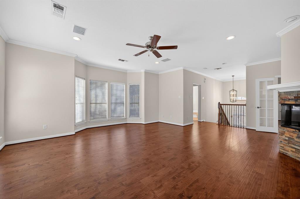 5735 Richmond Avenue J, Dallas