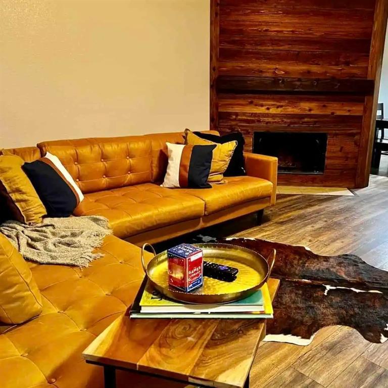 4512 Claret Court, Denton