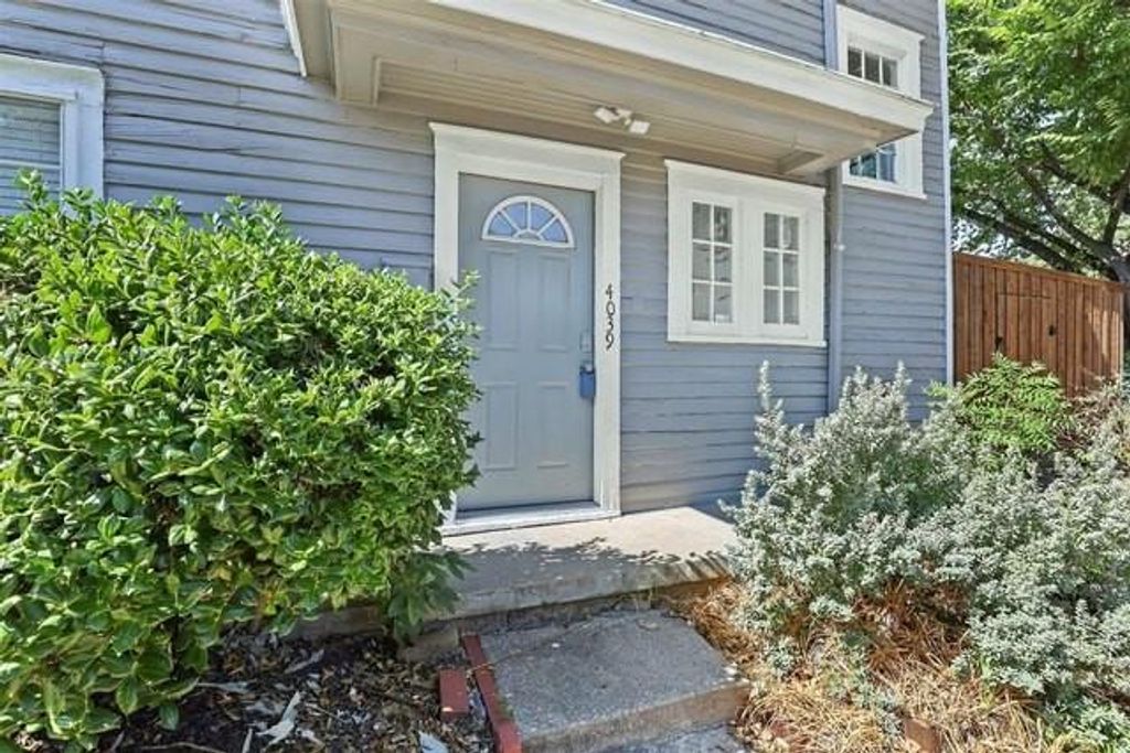 4039 Roswell Street, Dallas