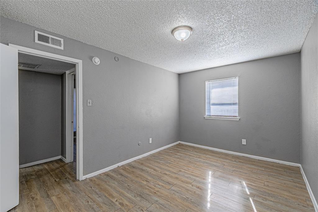 2900 South Freeway, Fort Worth