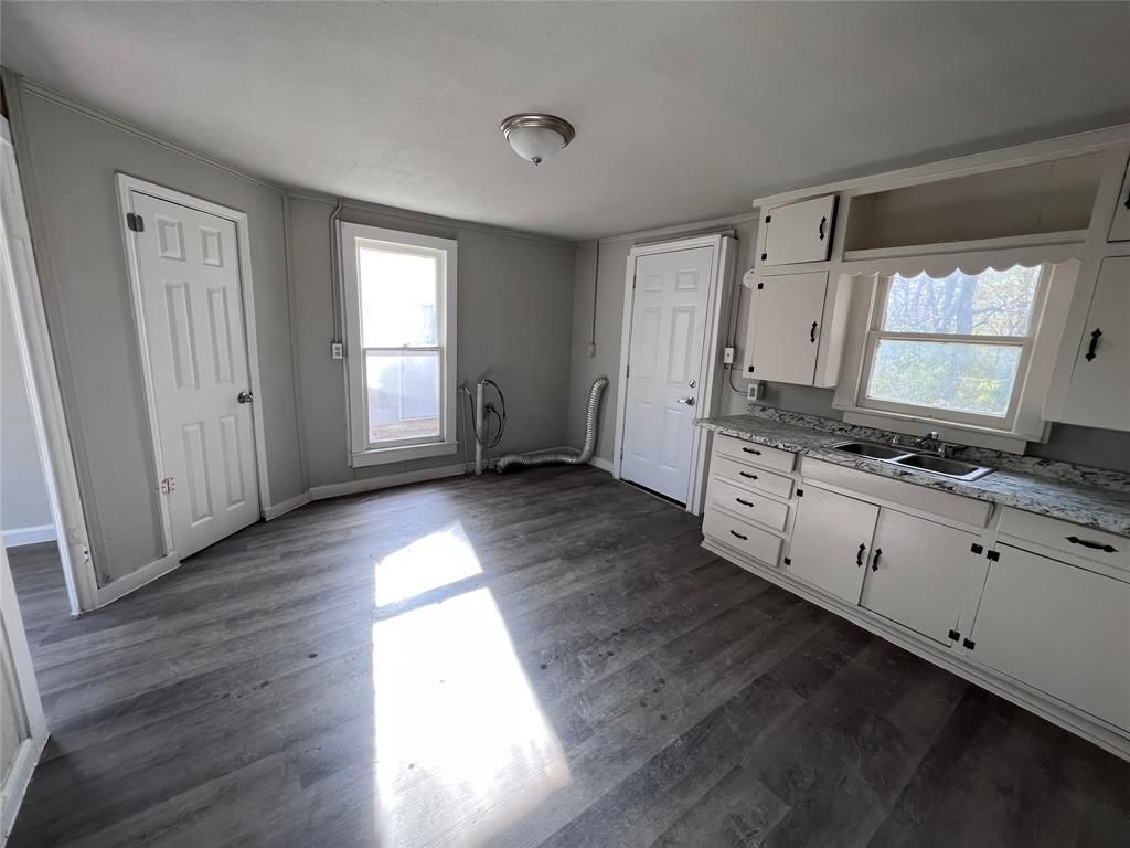 504 Lamar Street, Sulphur Springs