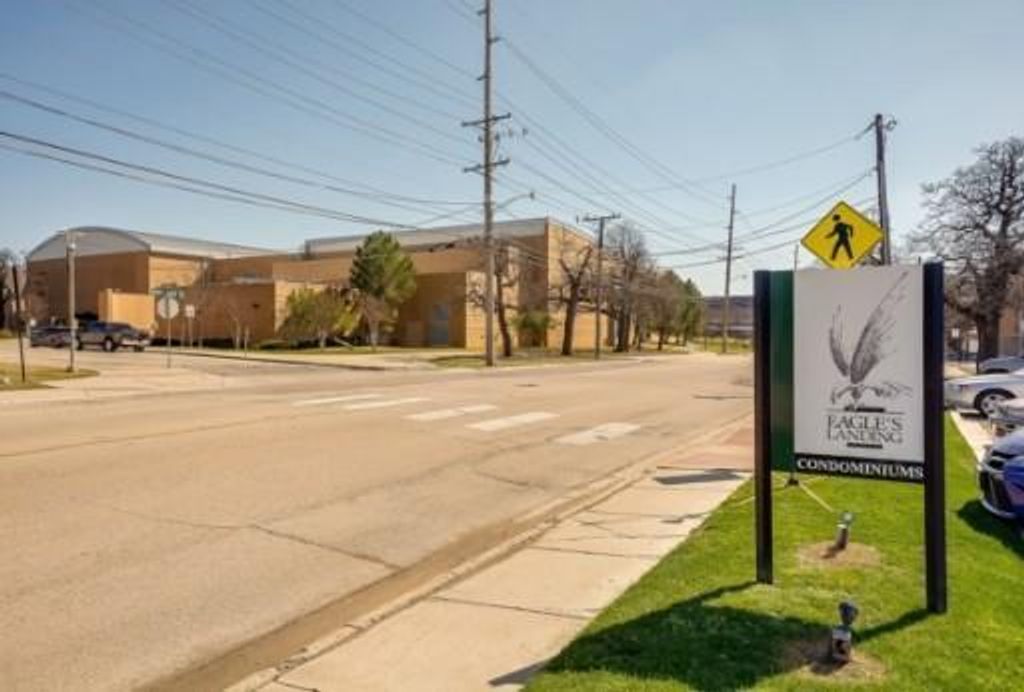 218 N Texas Boulevard, Denton