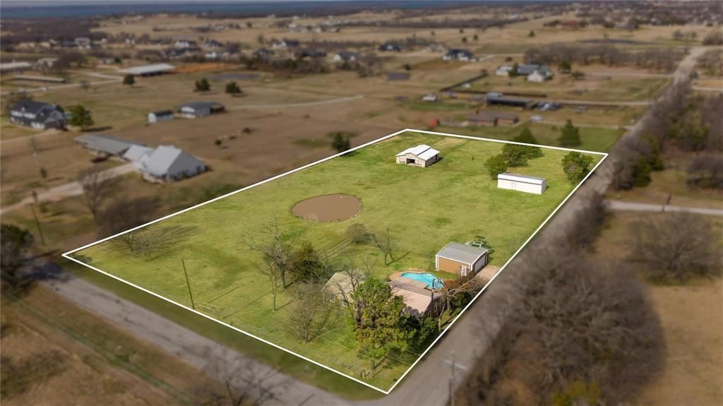 9213 Wilson Road, Pilot Point