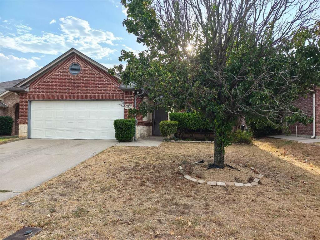 10625 Braewood Drive, Fort Worth