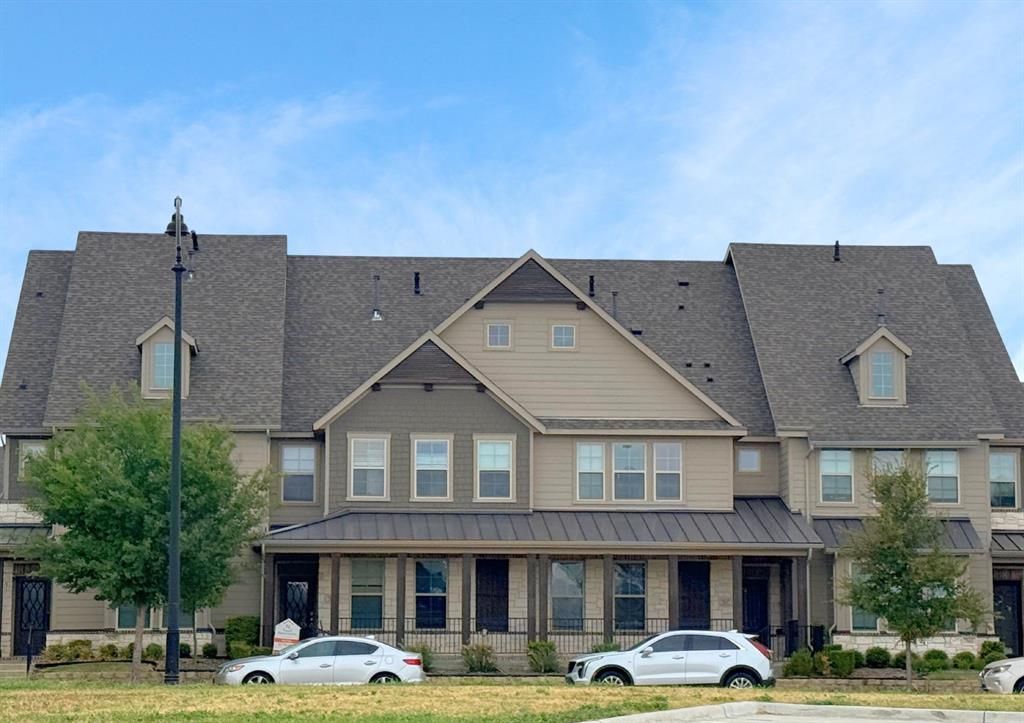 7833 Sunset Boulevard, Rowlett
