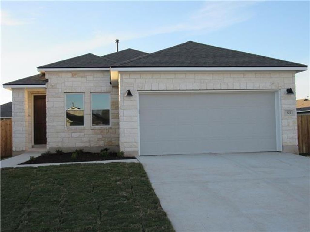 302 Cold Spring Loop, Bastrop