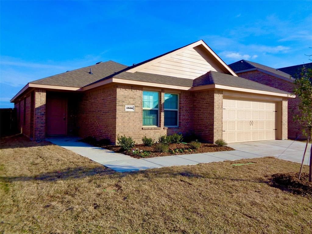 1806 Yale Street, Farmersville