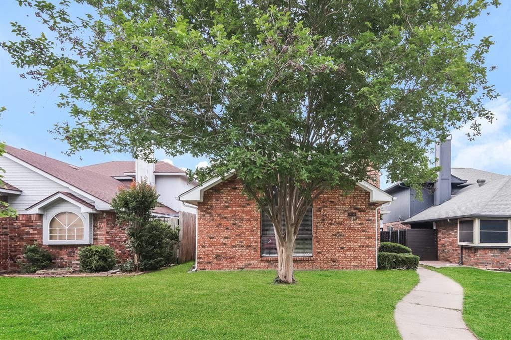 2026 Greenview Drive, Carrollton