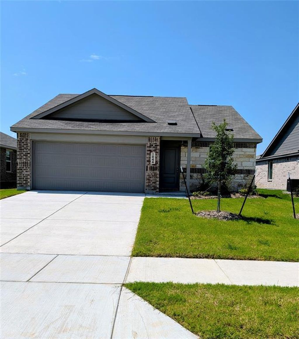 1844 Javelina Street, Royse City