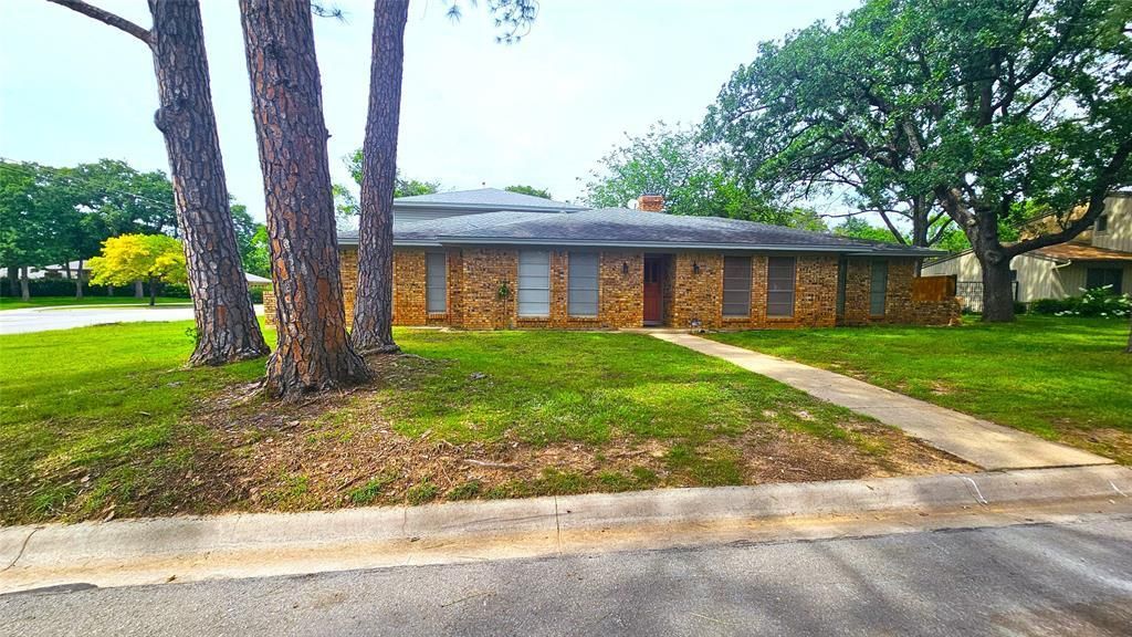 1908 Westridge Street, Denton