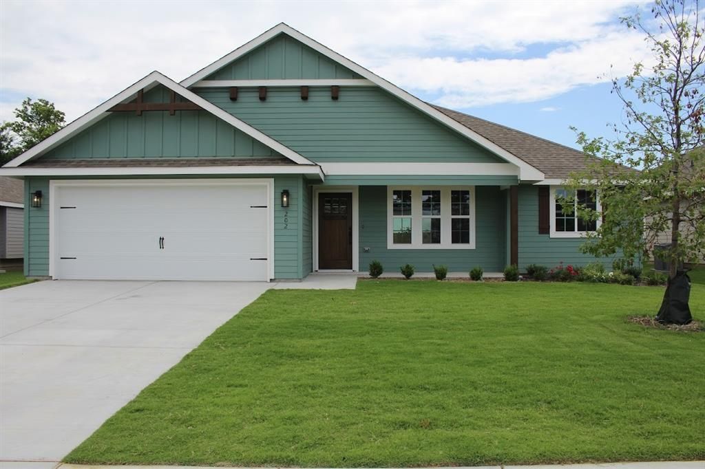 202 Walnut Street, Whitesboro