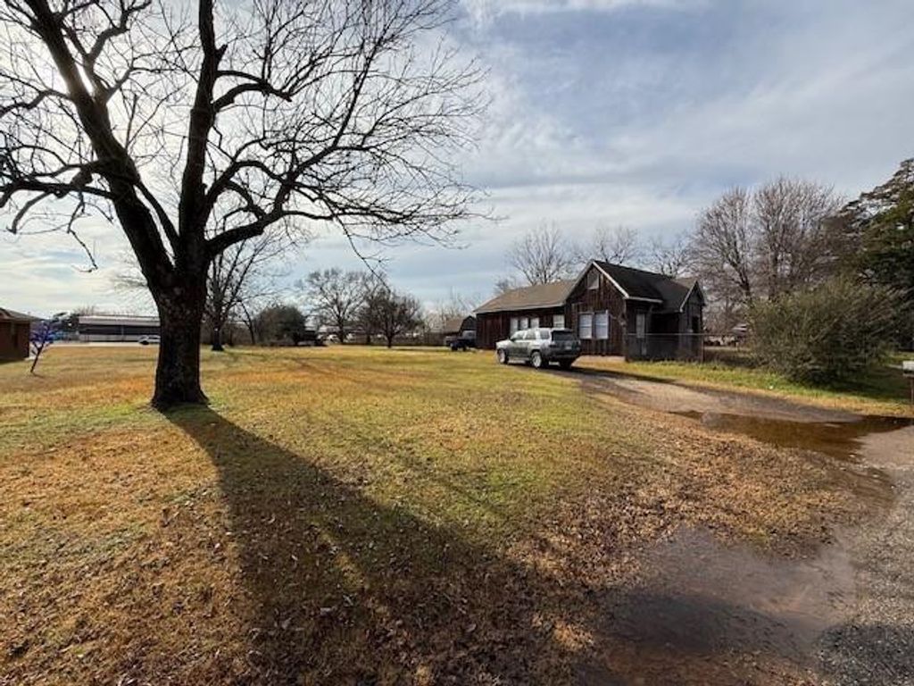 642 N Love Street, Oakwood