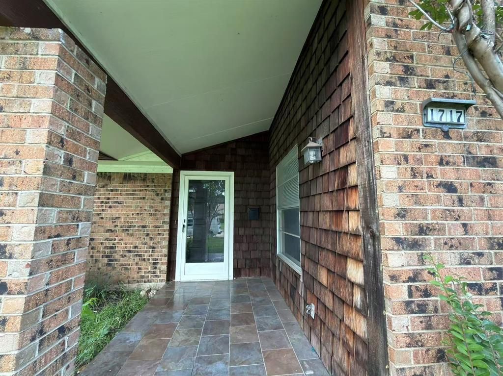 1717 Warwick Street, Garland