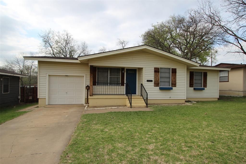 1921 Deborah Drive, Sherman