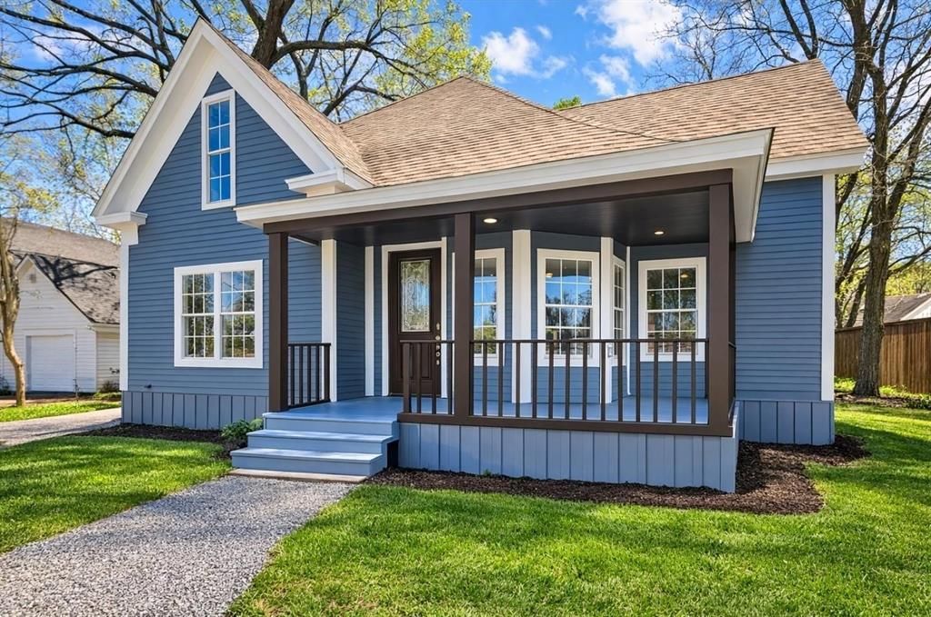 415 W 7th Street, Bonham