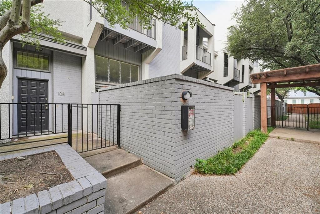 3618 Gillespie Street 108, Dallas