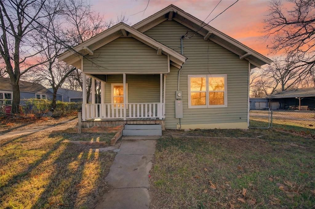 710 E Lamar Street, Sherman