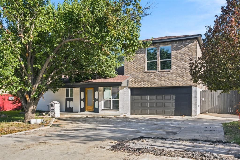 2016 Knollwood Lane, Carrollton